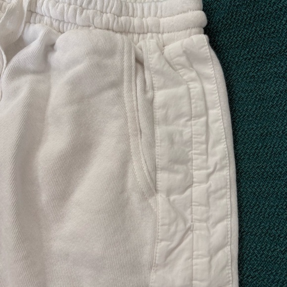 Unsubscribed cotton dolphin shorts in white NWT Size XS - Picture 2 of 6